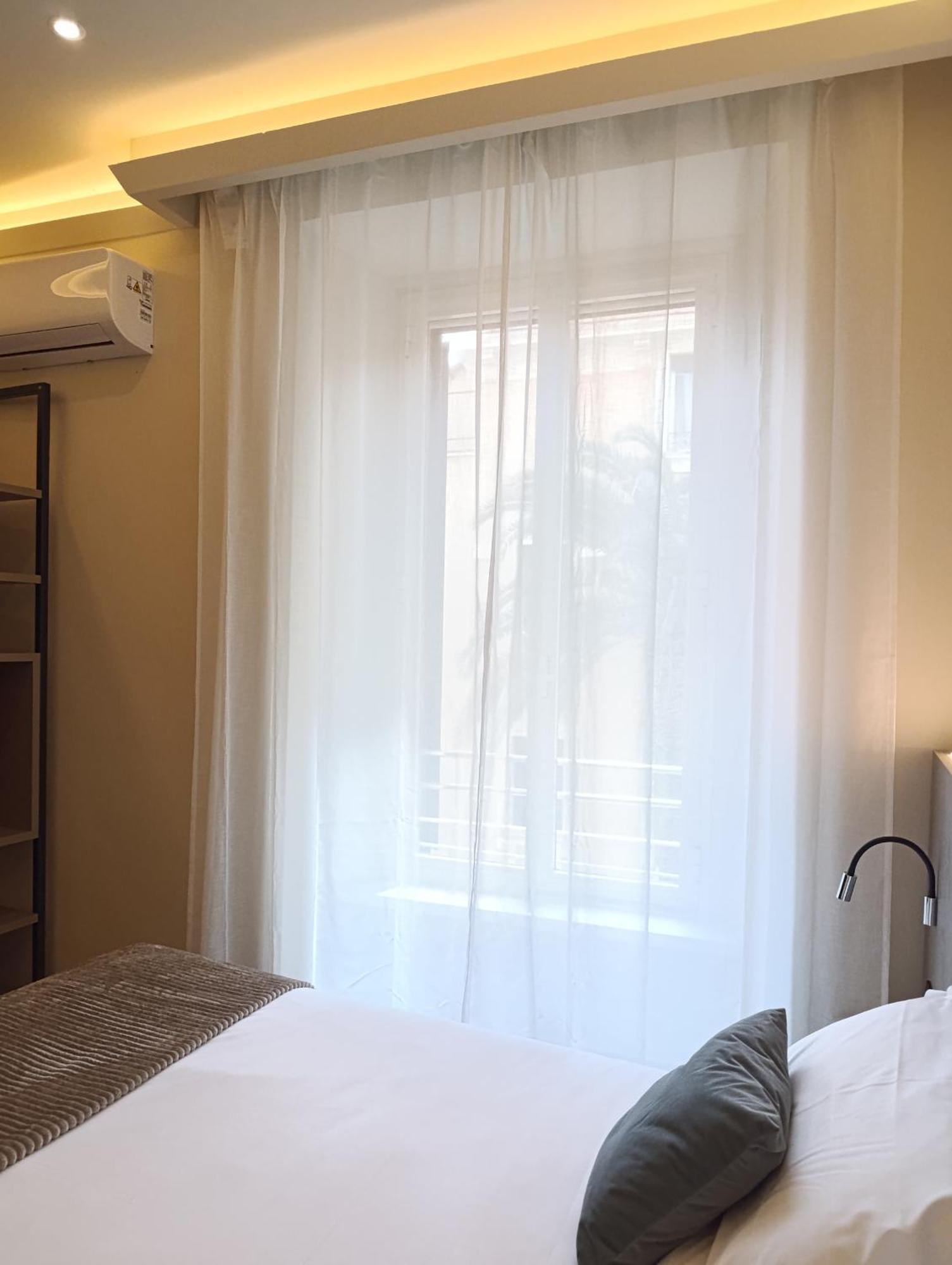 Honeycomb Guesthouse โรม ภายนอก รูปภาพ