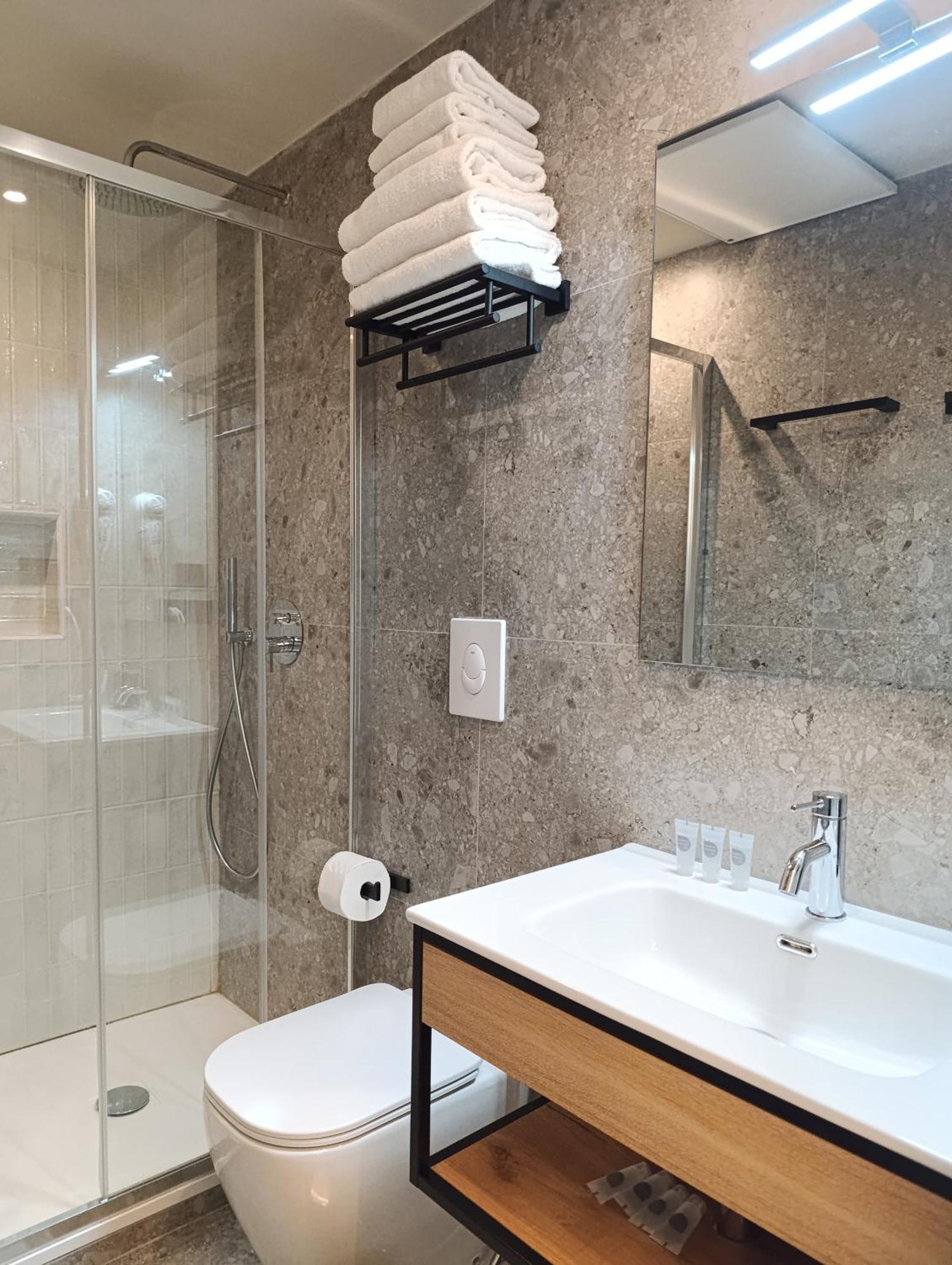 Honeycomb Guesthouse โรม ภายนอก รูปภาพ