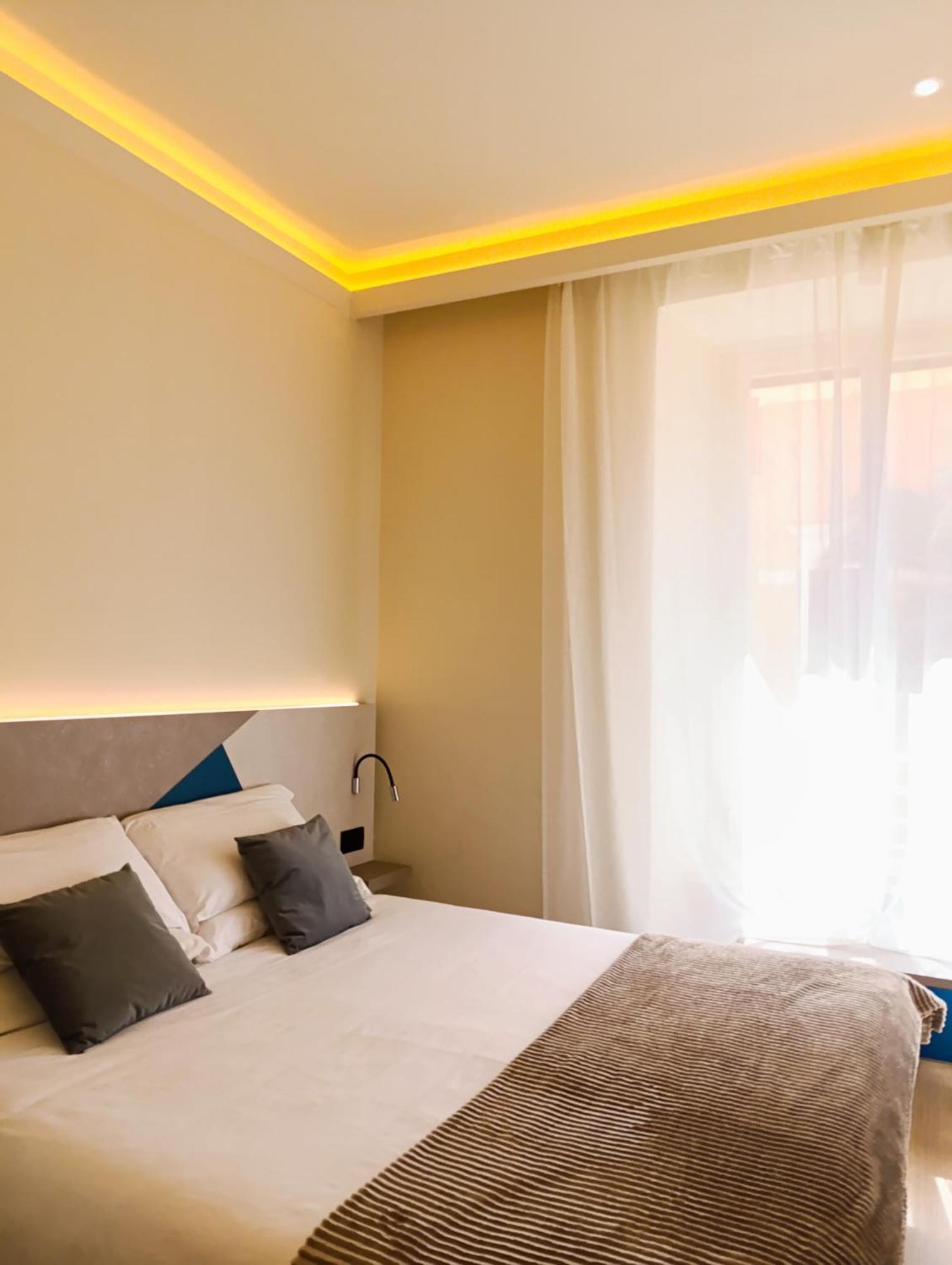 Honeycomb Guesthouse โรม ภายนอก รูปภาพ