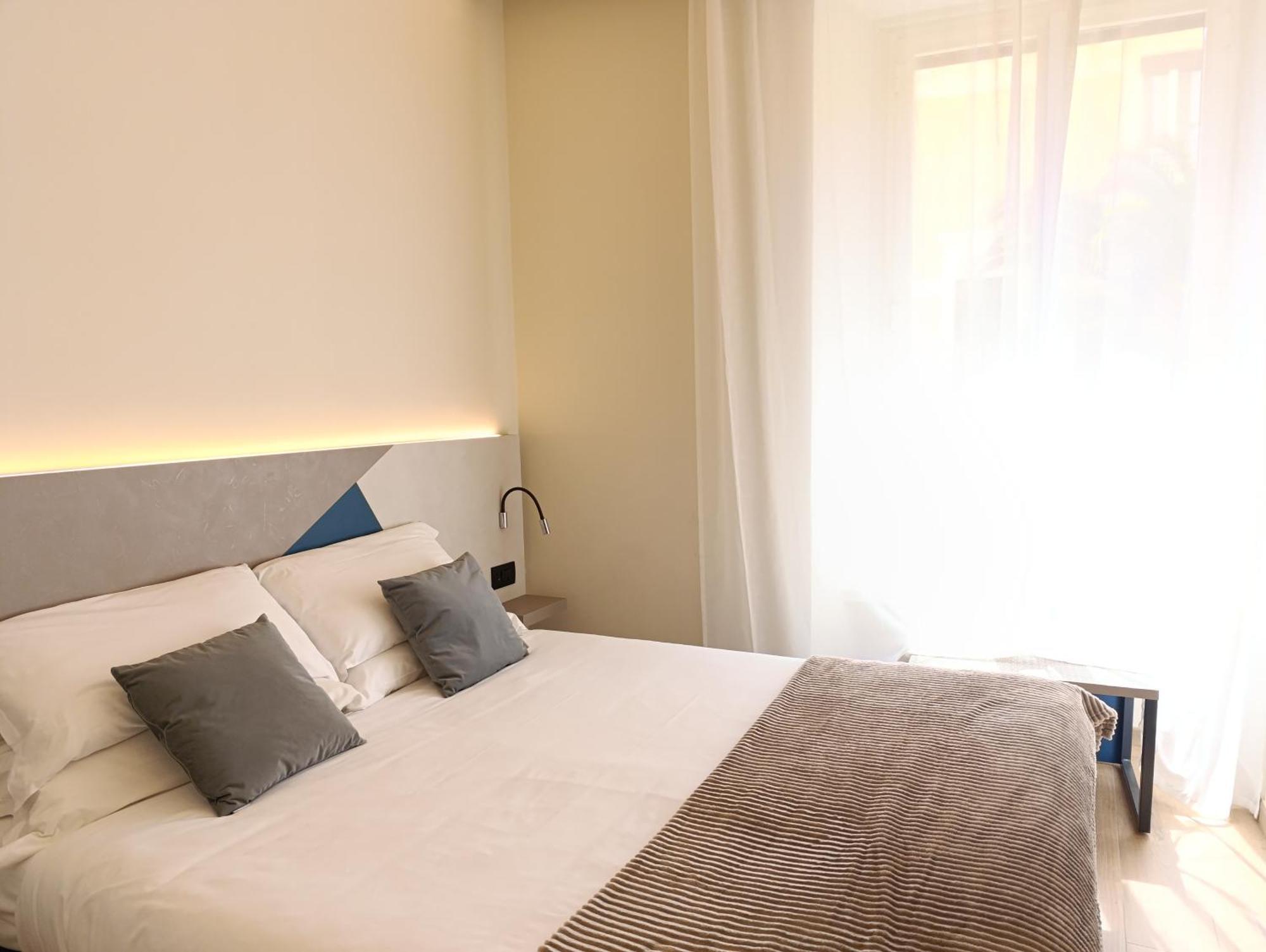 Honeycomb Guesthouse โรม ภายนอก รูปภาพ